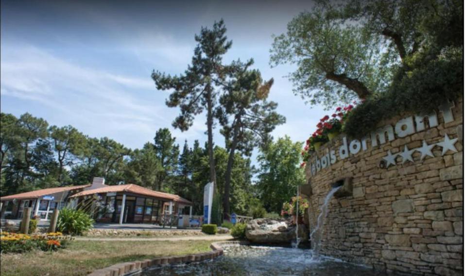 Detente Et Confort Au Bois Dormant Camping 4* Mh240 Σαιν-Ζαν-ντε-Μον Εξωτερικό φωτογραφία
